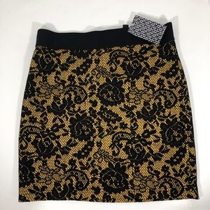 Lace Overlay H&M Divided Mini Skirt 6/26 Yellow